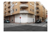 DR1, Cheapest commercial unit in Torrevieja! Corner unit 62m2