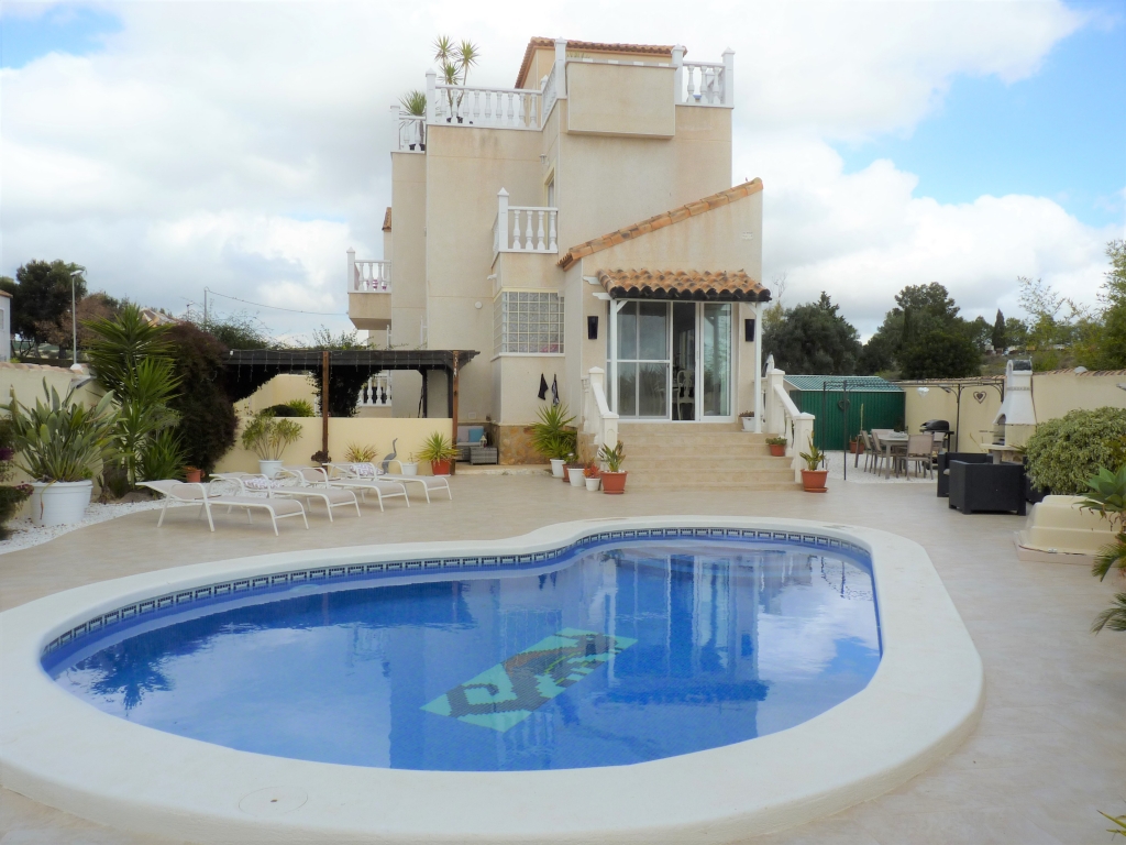 Large 3 Bedroomed Detached Villa San Miguel de Salinas